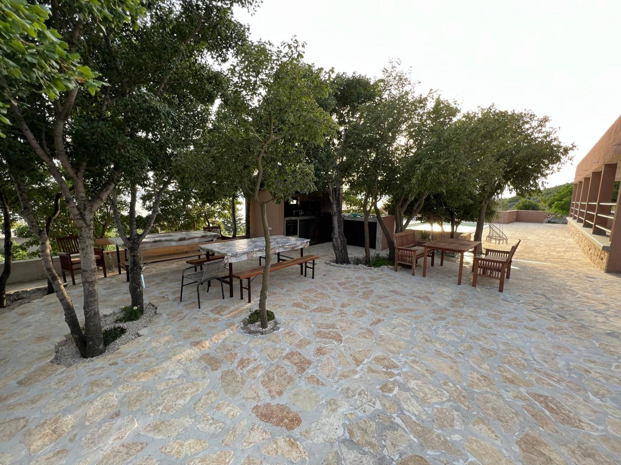 Appartamento Ella Lukovo Šugarje Esterno foto
